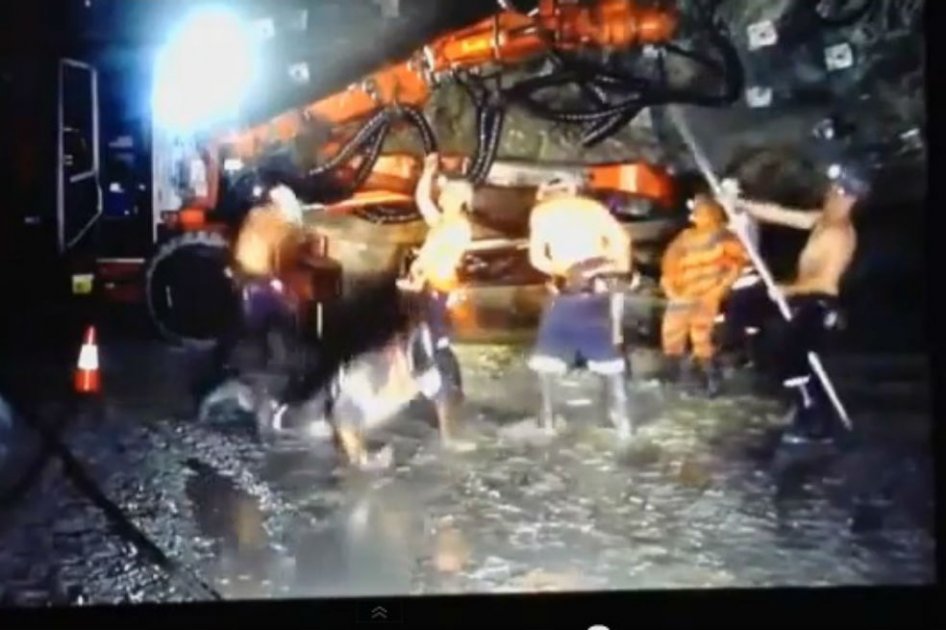 Por bailar el Harlem Shake perdieron su trabajo unos mineros