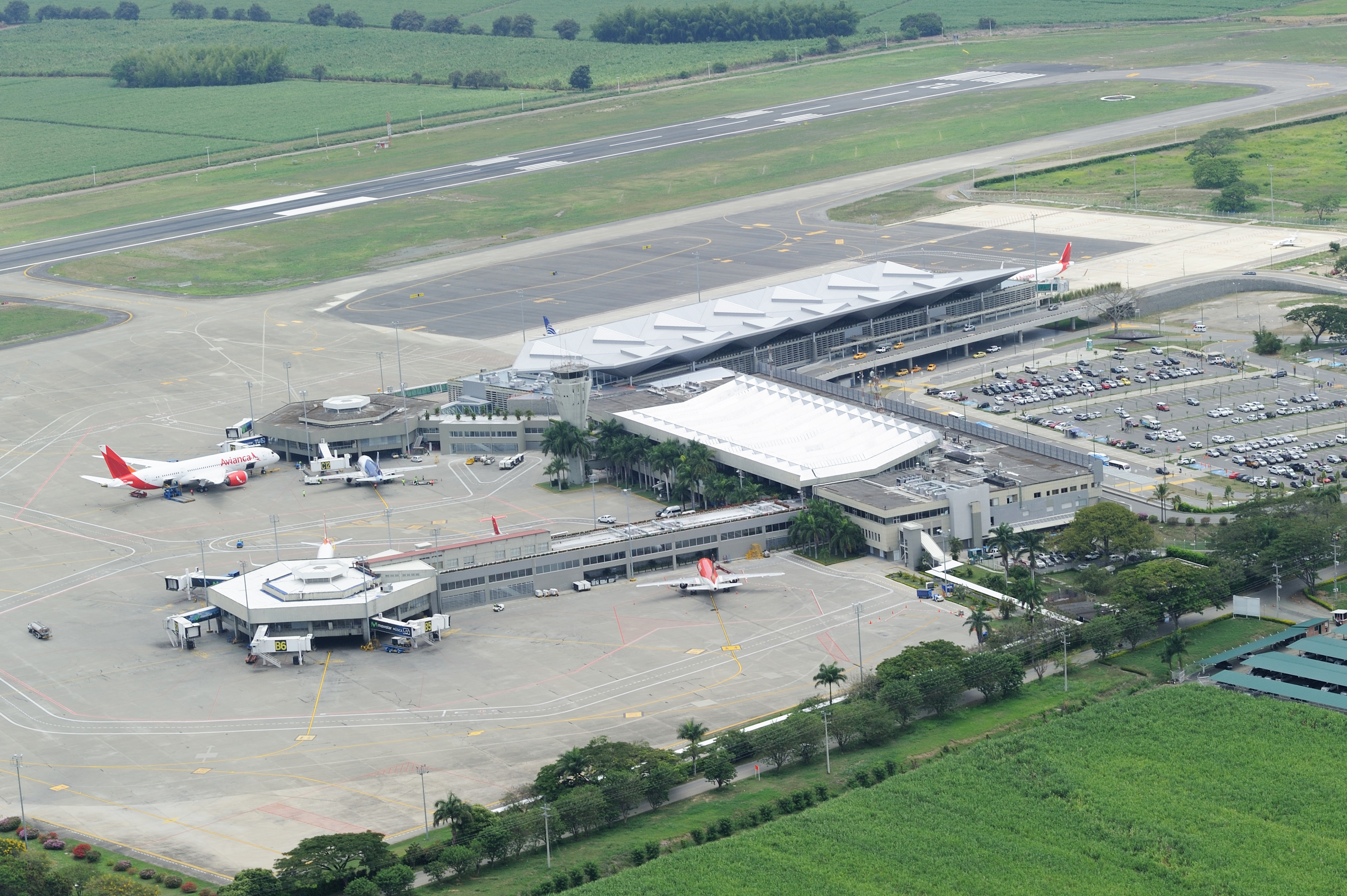 El Alfonso Bonilla Aragón se convierte en el primer aeropuerto certificado por Aerocivil