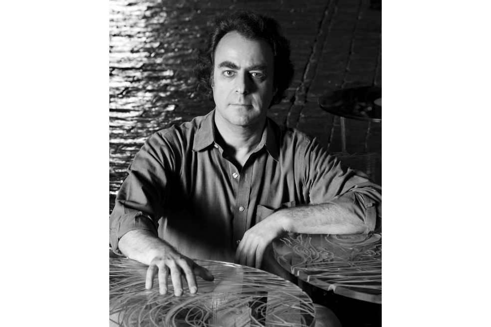 Pablo Posada Pernikoff:»Cada ser humano se relaciona con la materia»