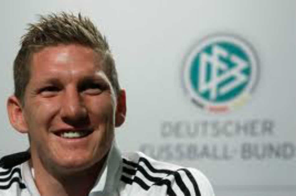 Bastian Schweinsteiger fue elegido mejor futbolista alemán del año