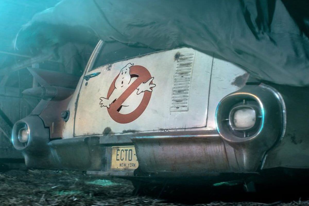 "Ghostbusters" narra las aventuras paranormales de un equipo dedicado a atrapar espíritus y fantasmas en Nueva York.Tomada de Imdb.com