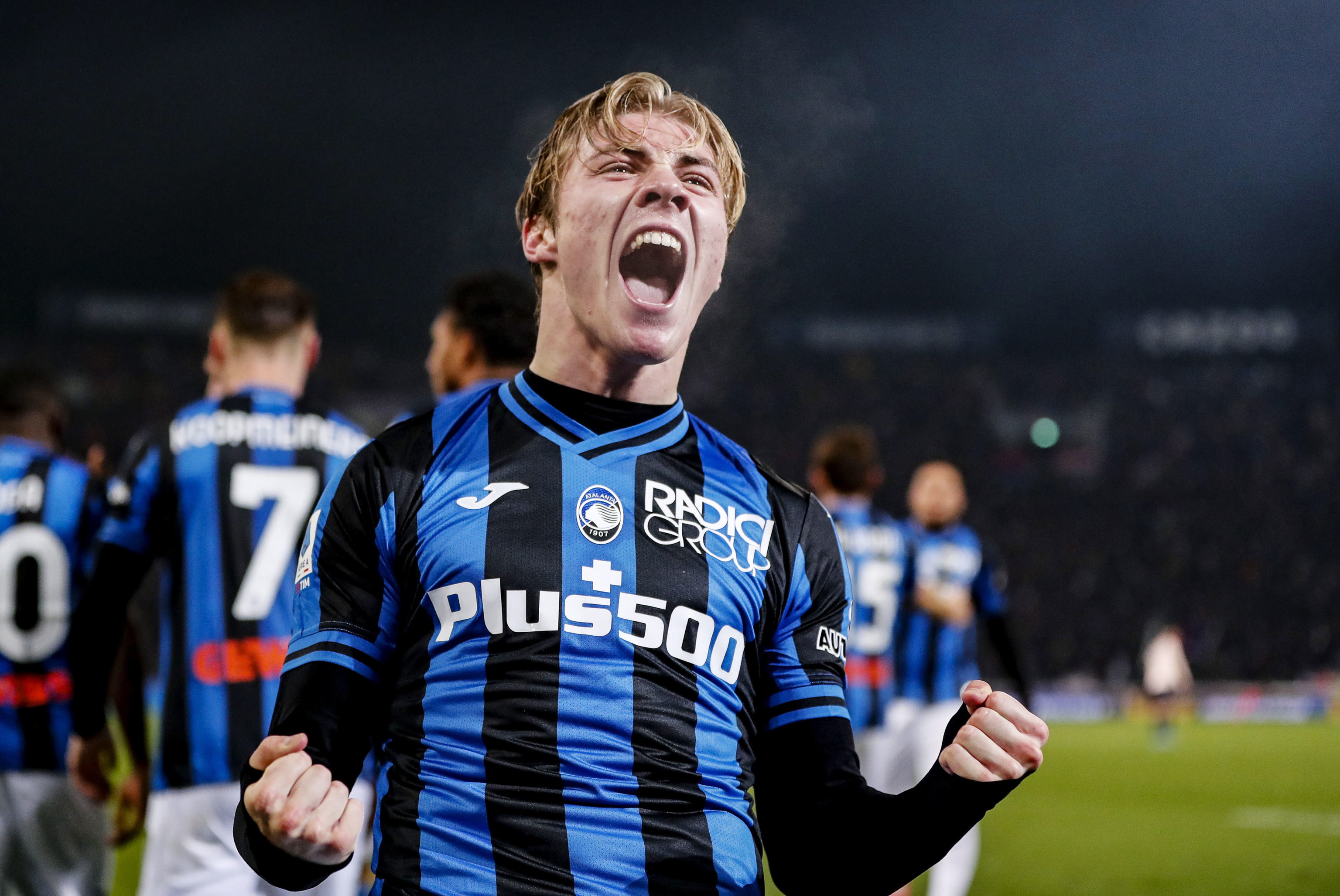 Atalanta remonta al Bolonia y vuelve a la lucha por un puesto en torneos europeos