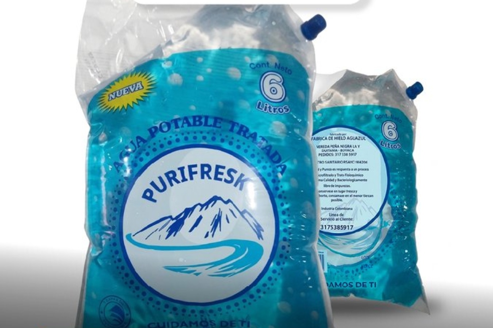 Pilas si consume esta marca de agua. El Invima dice que su comercialización es fraudulenta