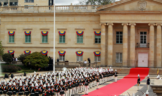 Informe Final: La participación de 12 gobiernos en la guerra en Colombia