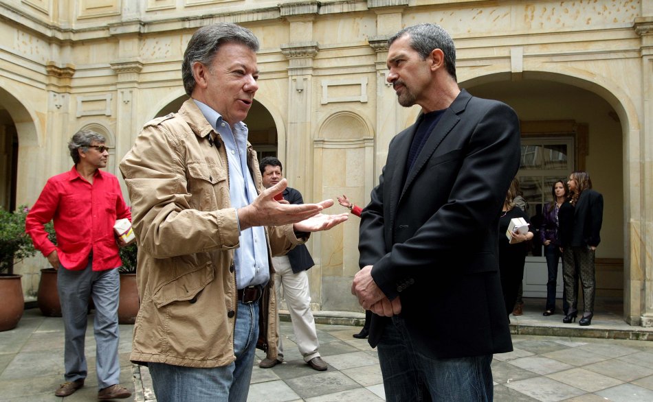 "Los 33", la película estadounidense protagonizada por Antonio Banderas sobre los mineros que quedaron atrapados en un socavón en Chile en 2010, fue la primera beneficiada por esa ley.