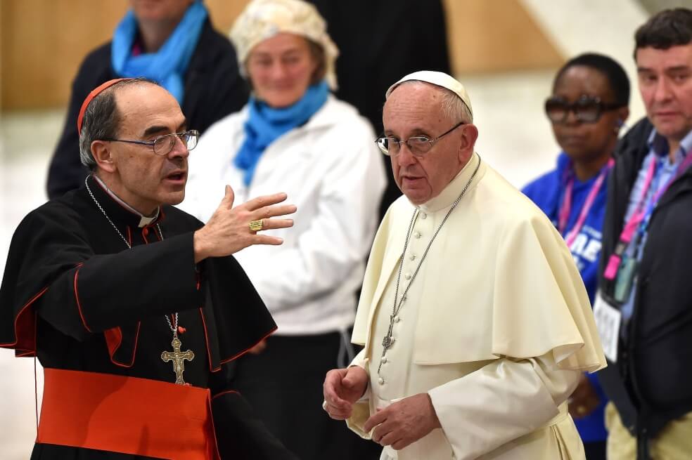 El papa se reunirá con el cardenal Barbarin, condenado por pederastia en Francia