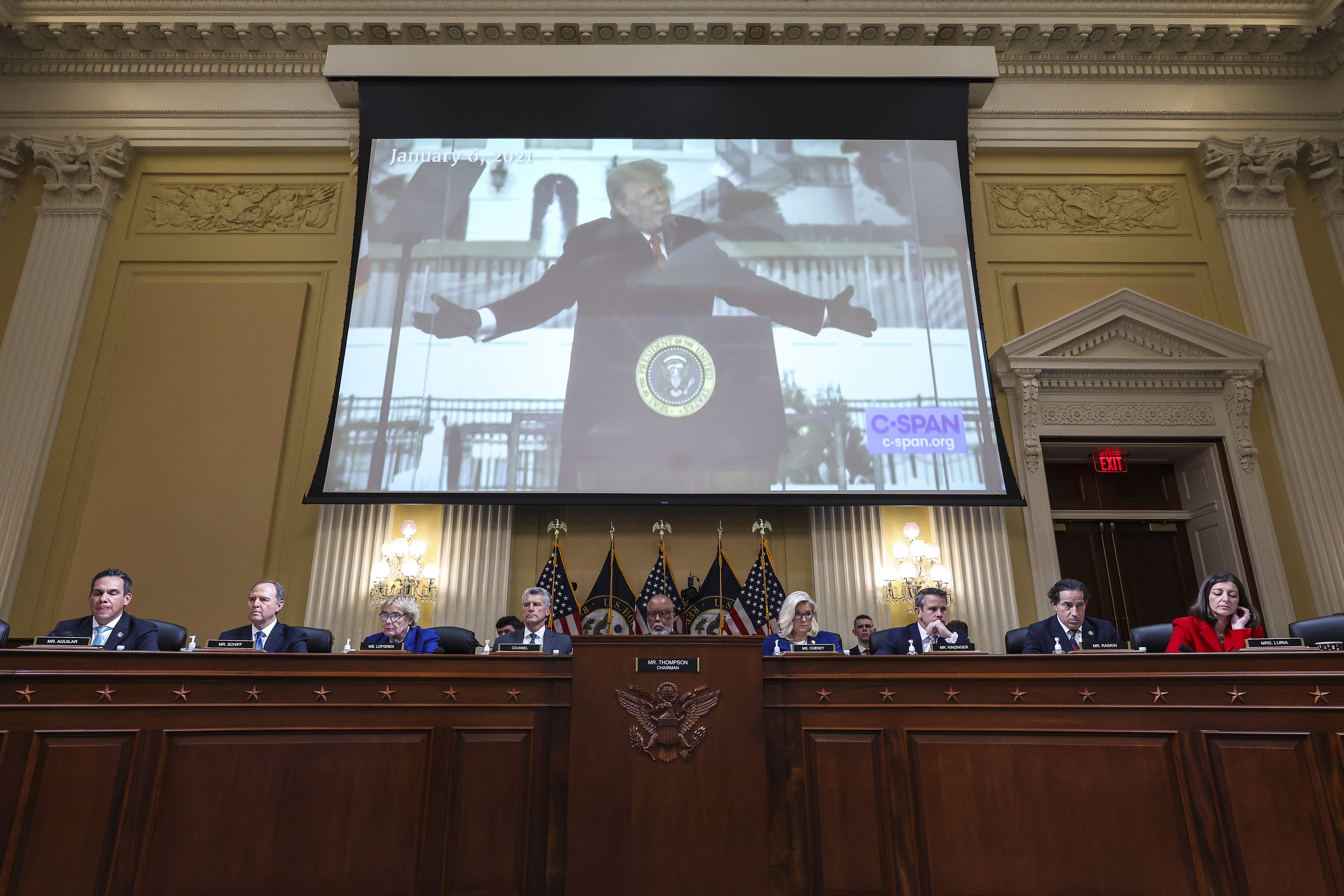 Trump deberá testificar ante el comité del Congreso por el asalto al Capitolio