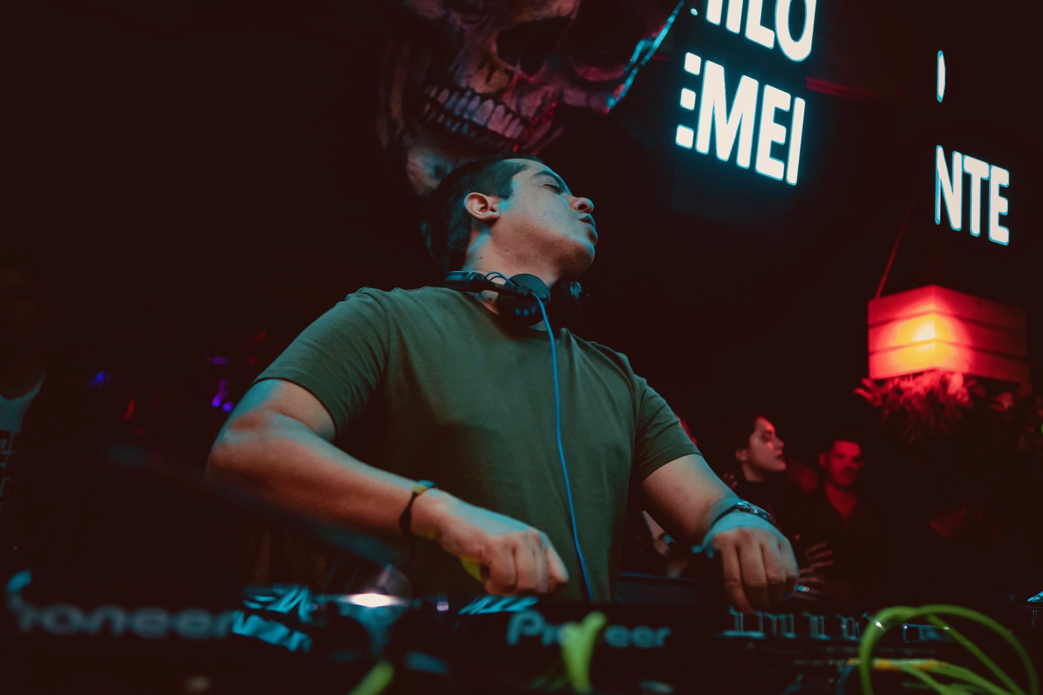 Clubsonica, el sello de música electrónica con firma colombiana