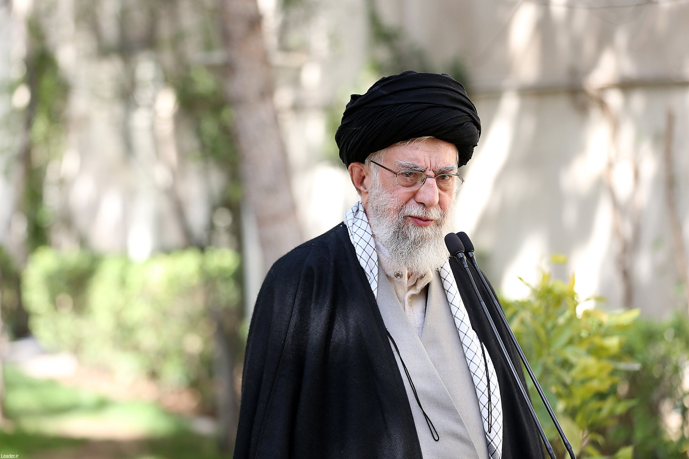Tehran (Iran(islamic Republic Of)), 05/03/2023.- A handout picture provided by the Iranian supreme leader's office shows Iranian Supreme Leader Ayatollah Ali Khamenei speaking during a ceremony, in Tehran, Iran, 06 March 2023. According to the supreme leader's official website, Khamenei called the school girls' poisoning an 'unforgivable crime' and asked for a massive investigation about that, saying those who are in charge of this should get the maximum punishment without pardon. (Teherán) EFE/EPA/IRANIAN SUPREME LEADER OFFICE/HANDOUT HANDOUT EDITORIAL USE ONLY/NO SALES