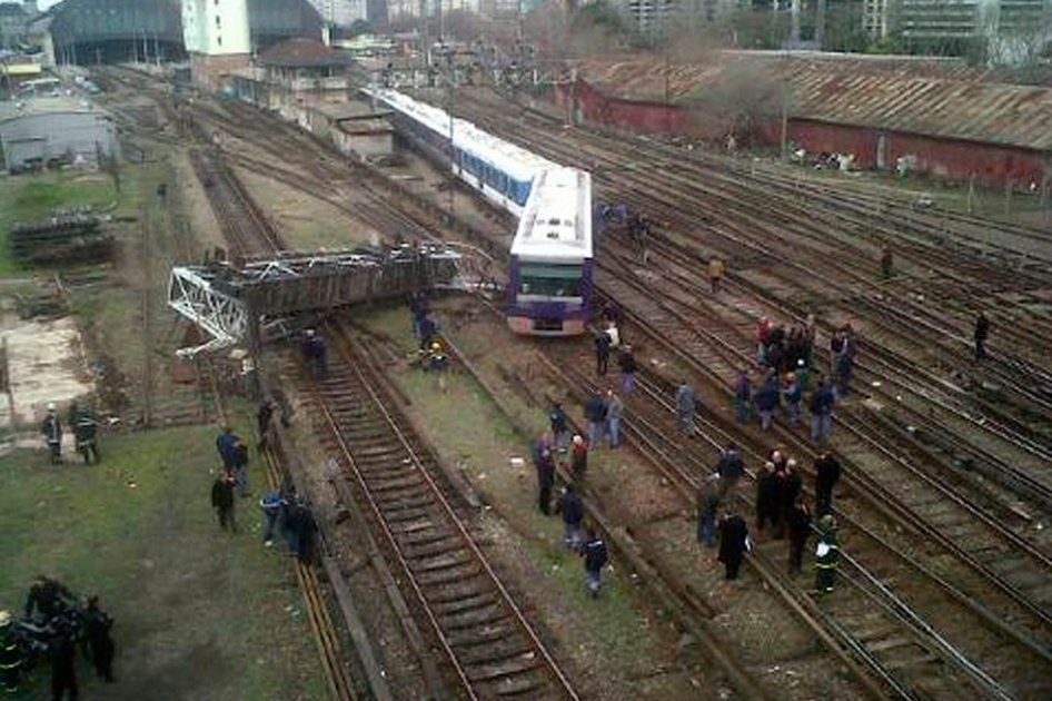 Al menos 30 heridos tras descarrilamiento de tren en Argentina
