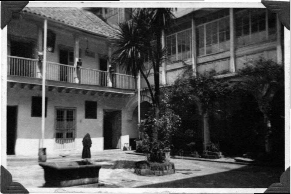 Foto- archivo del patio del antiguo Monasterio Santa Clara. 