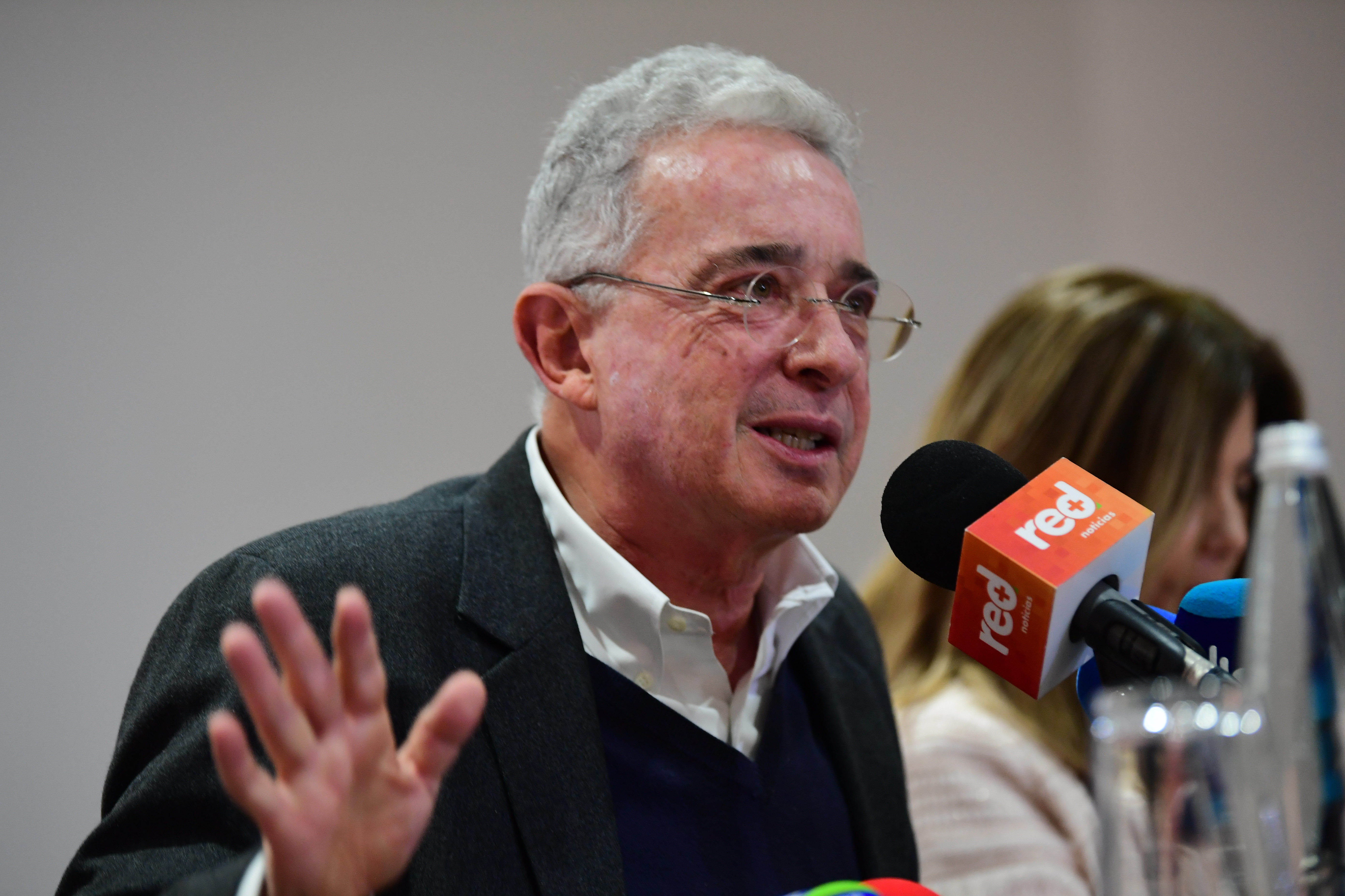 Caso Uribe: confirman que magistrado Carlos Guzmán decidirá sobre la preclusión