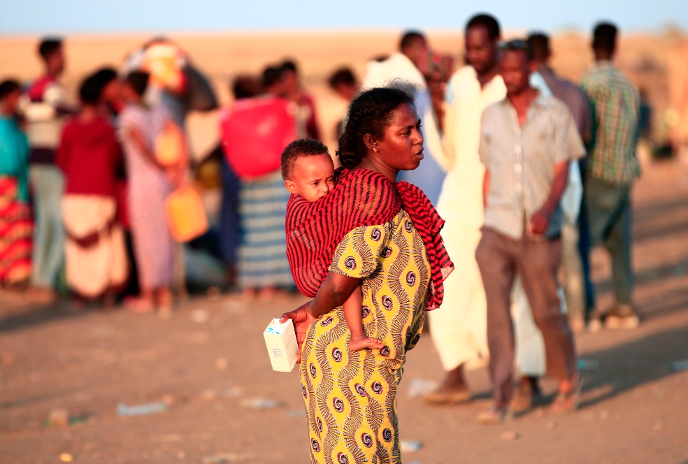 Etiopía sigue bombardeando Tigray y más de 25.000 personas huyen a Sudán