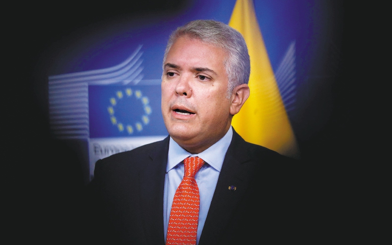 Los precedentes por los que piden la renuncia de Iván Duque a su nuevo trabajo