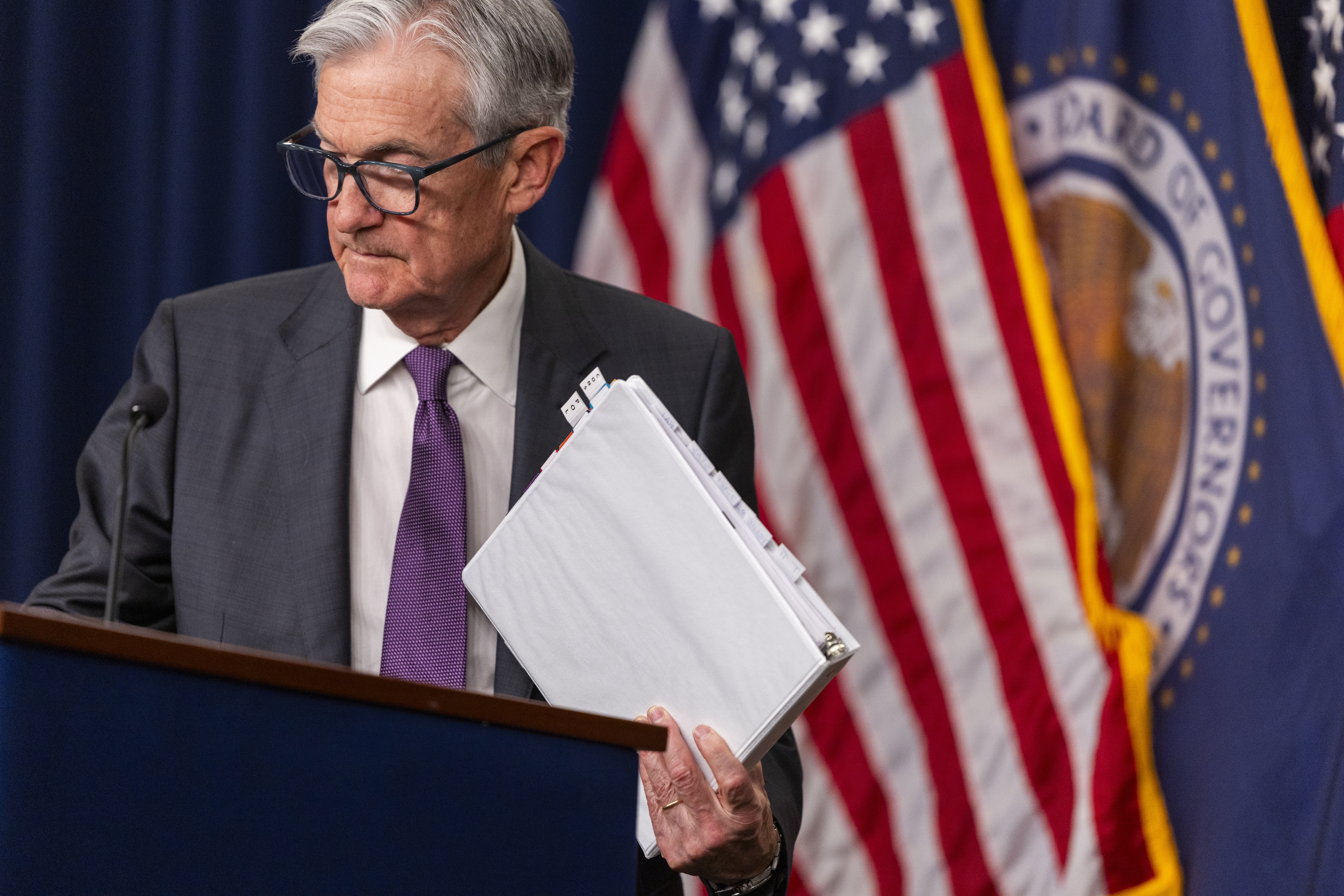 Fed muestra preocupación por riesgo de estanflación ante aranceles