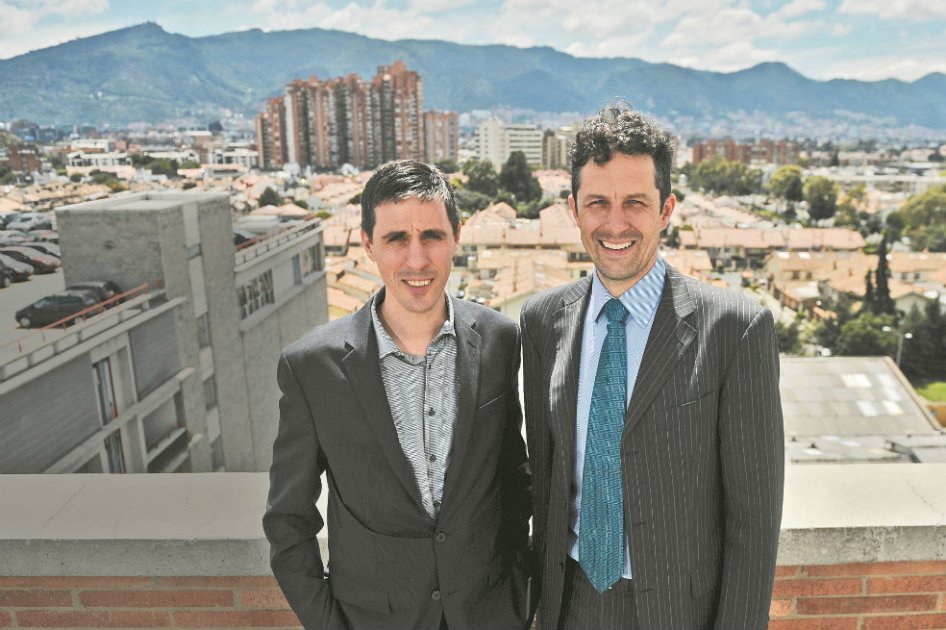 Timothée de Saint-Albin y Benjamin Creutzfeldt, ejecutivos de Bogotá Auctions. / Andrés Torres