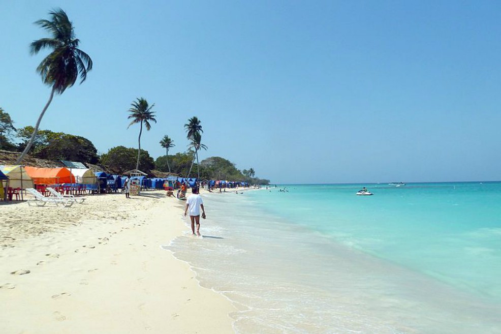 Por problemas ambientales cierran una de las playas más populares de Cartagena