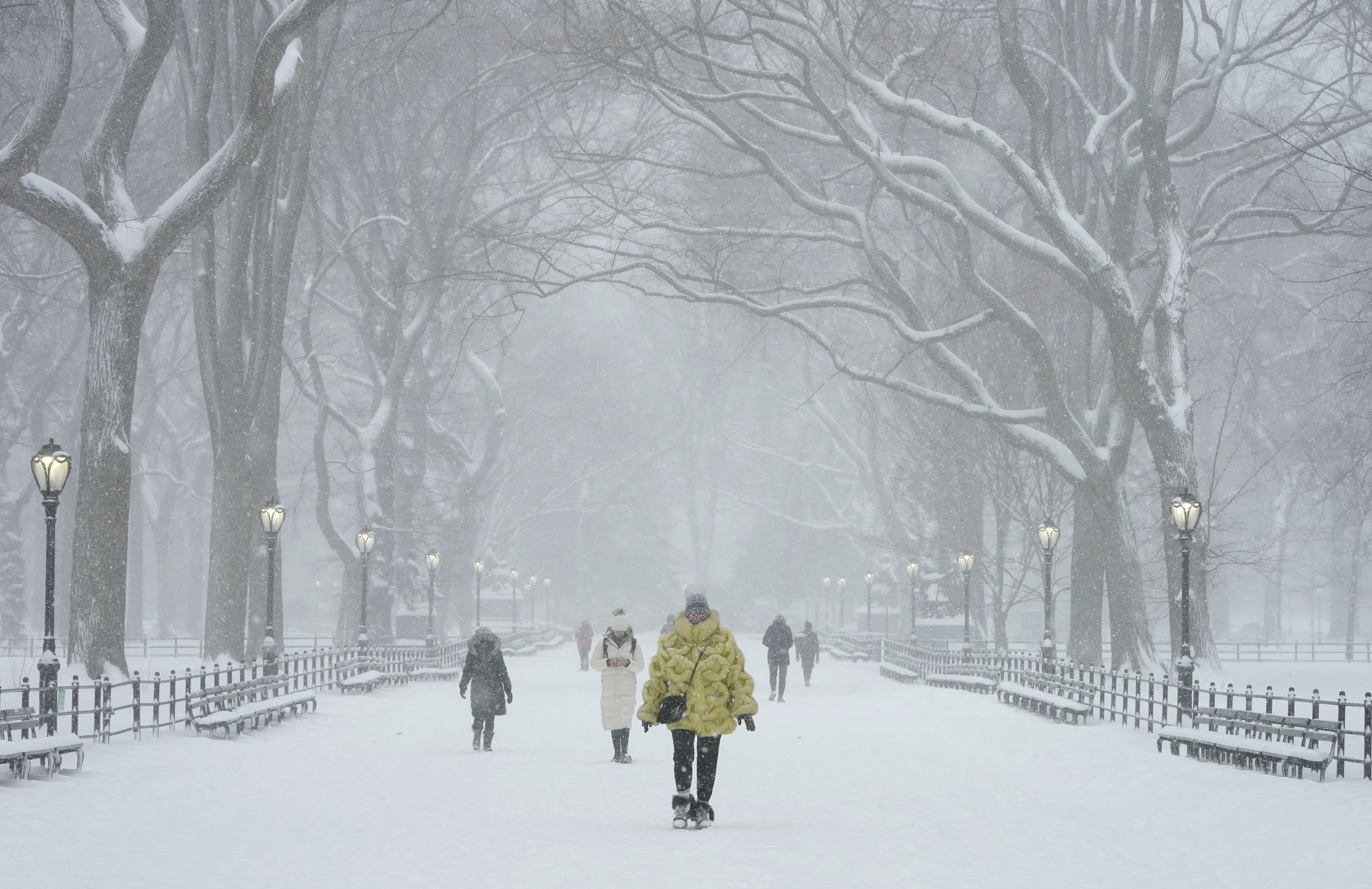 En fotos: Poderosa tormenta de nieve azota Nueva York y el noreste de EE. UU.