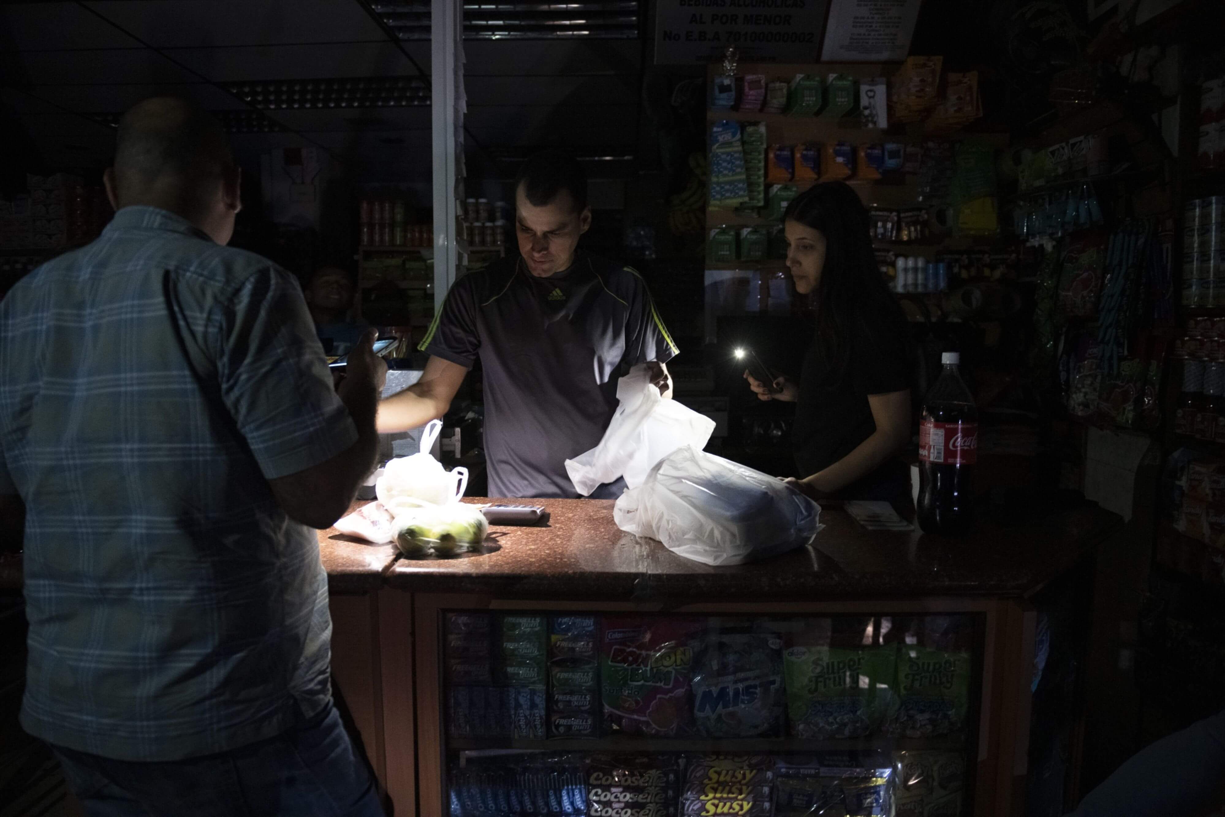 Venezuela despliega 6.950 milicianos para estabilización de sistema eléctrico
