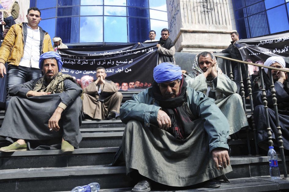 Egipto bombardea al Estado Islámico en Libia como represalia por decapitación de cristianos