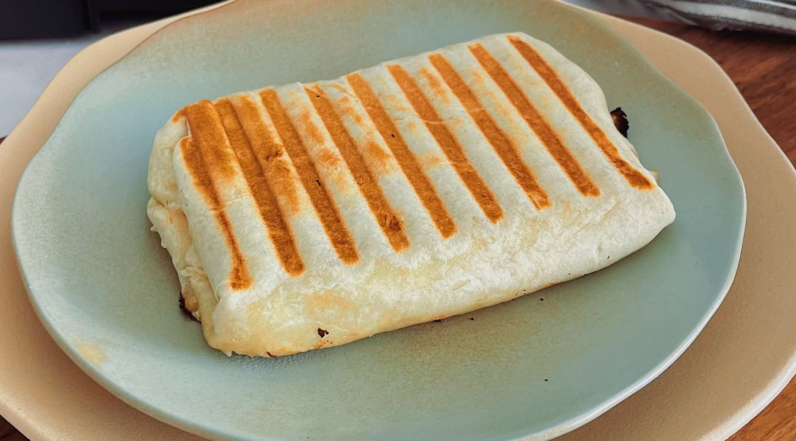 ¿Con ganas de atún? Prepara este “wrap” en 15 minutos