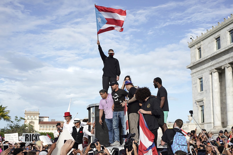 Puerto Rico, a la deriva