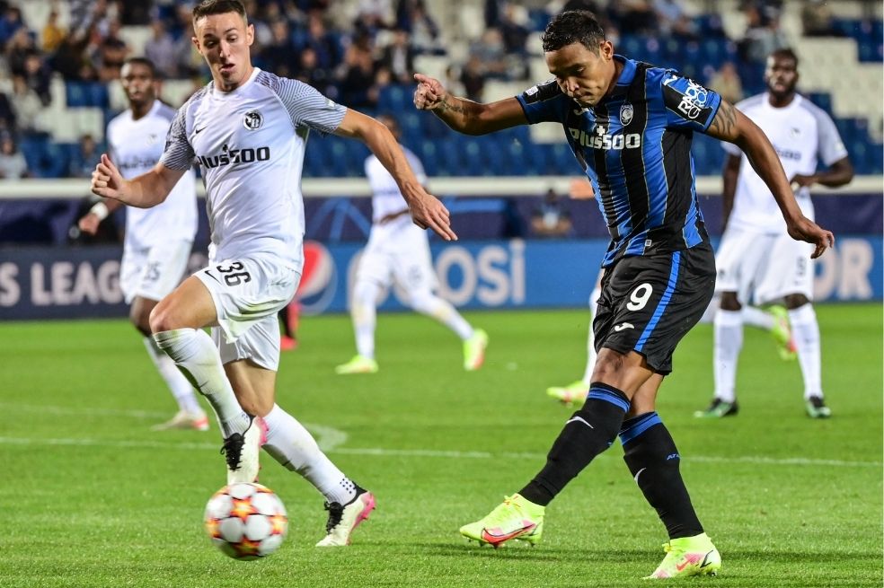 Con Zapata y Muriel, Atalanta venció a Young Boys en la Champions League