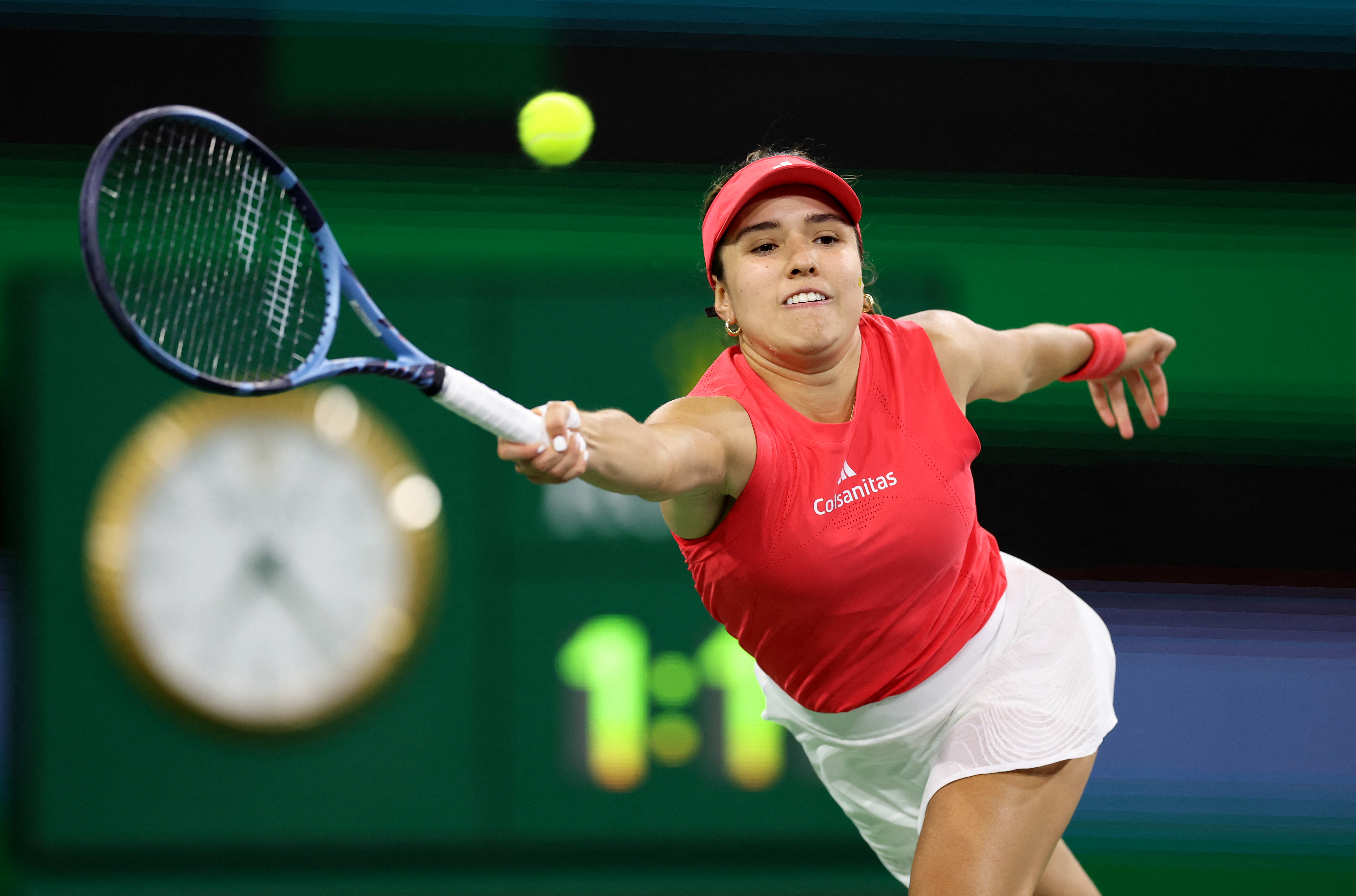Camila Osorio se despidió del Madrid Open tras perder con Elise Mertens