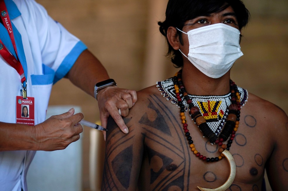 Así ha sido la vacunación contra el COVID-19 en la comunidad indígena del Amazonas brasileño