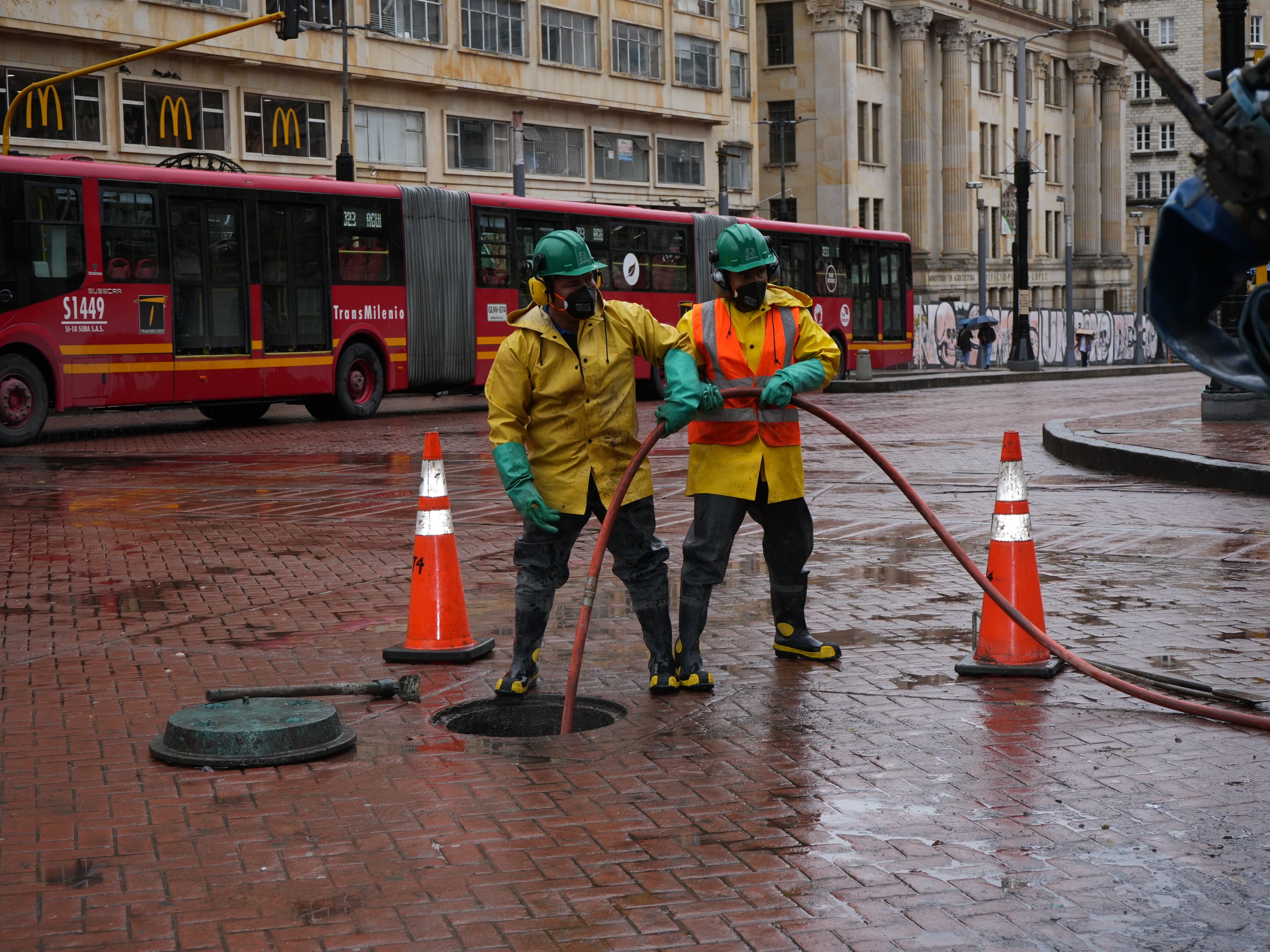 Bogotá se prepara para el invierno con inversión en su sistema de alcantarillado
