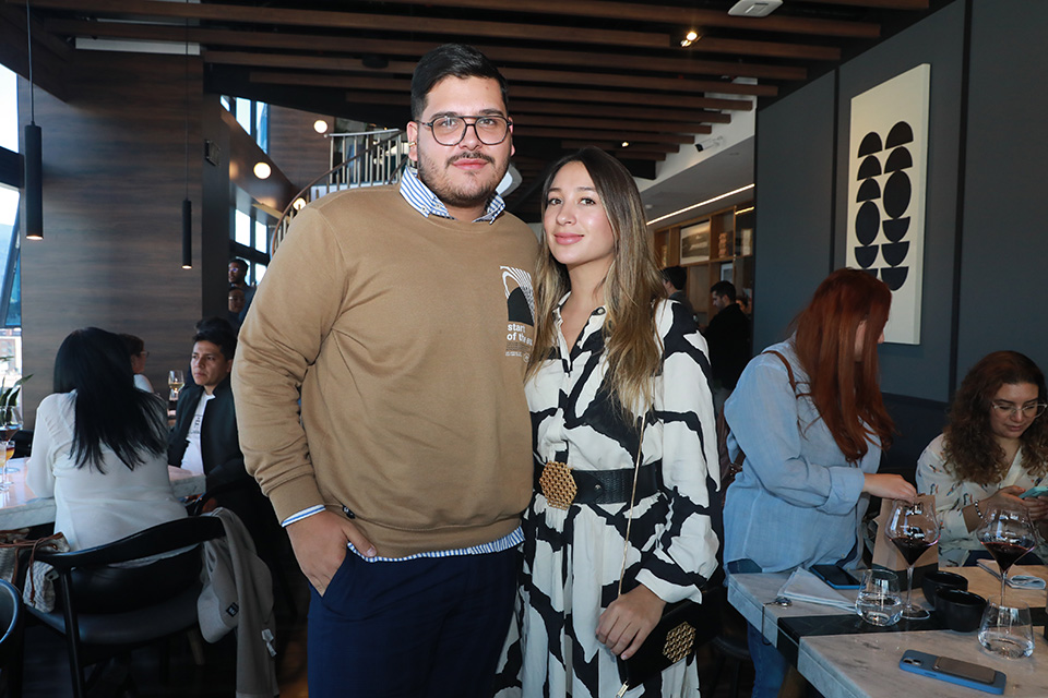 Adrian Osorio y Camila Villamil