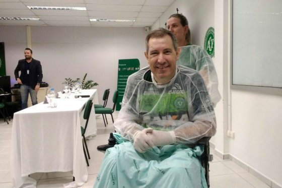 Rafael Henzel, periodista brasilero que sobrevivió a la tragedia aérea del equipo Chapecoense. / Archivo