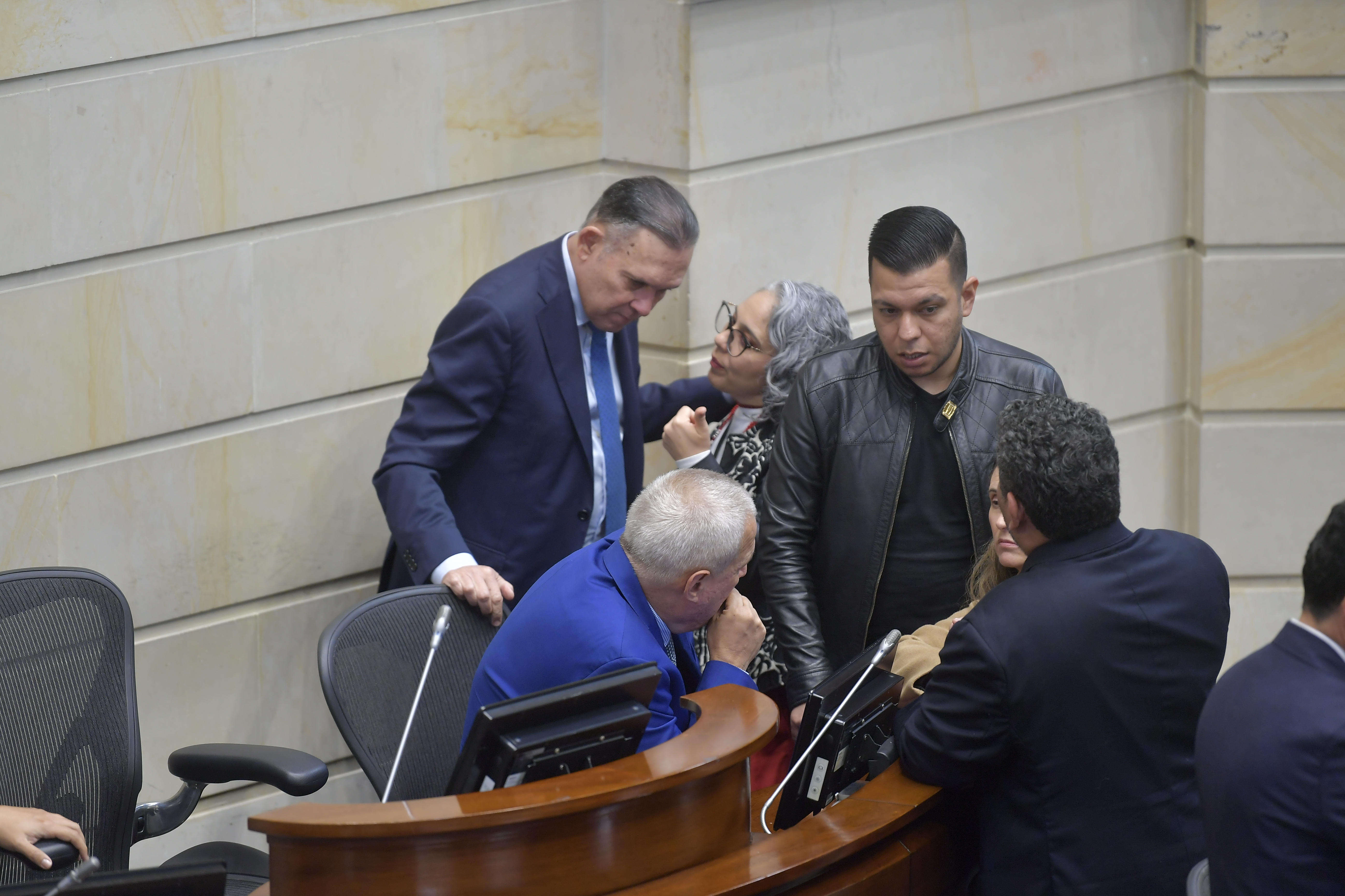 “Inconveniente para el país”: transfuguismo avanzaría en Senado en medio de polémicas