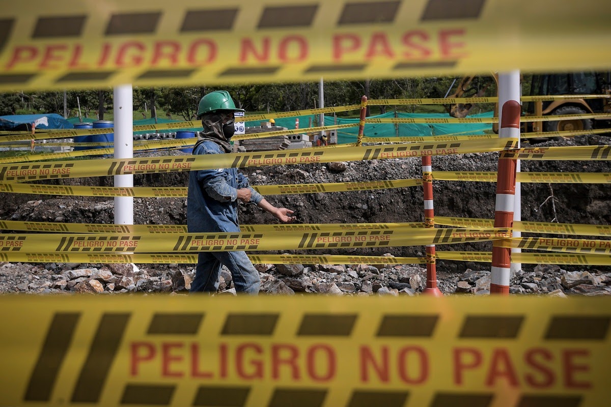 Cómo es construir una vía en cuarentena: el caso de la Transversal del Sisga