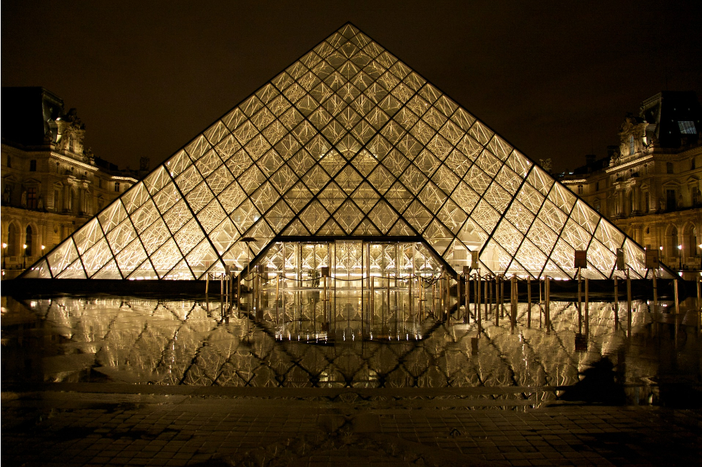 Francia rechaza la petición de los museos de reabrir con restricciones