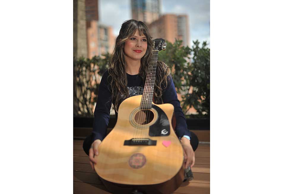 Jimena Ángel en su apartamento del nororiente de la ciudad.