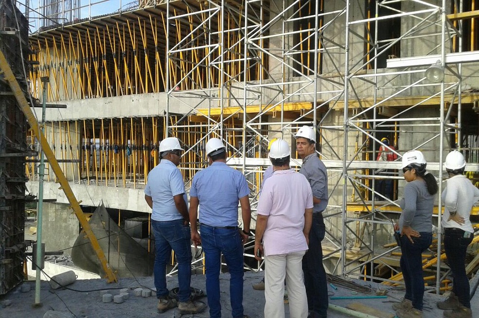 Nueve heridos deja desplome de construcción de Hotel Hilton en Santa Marta