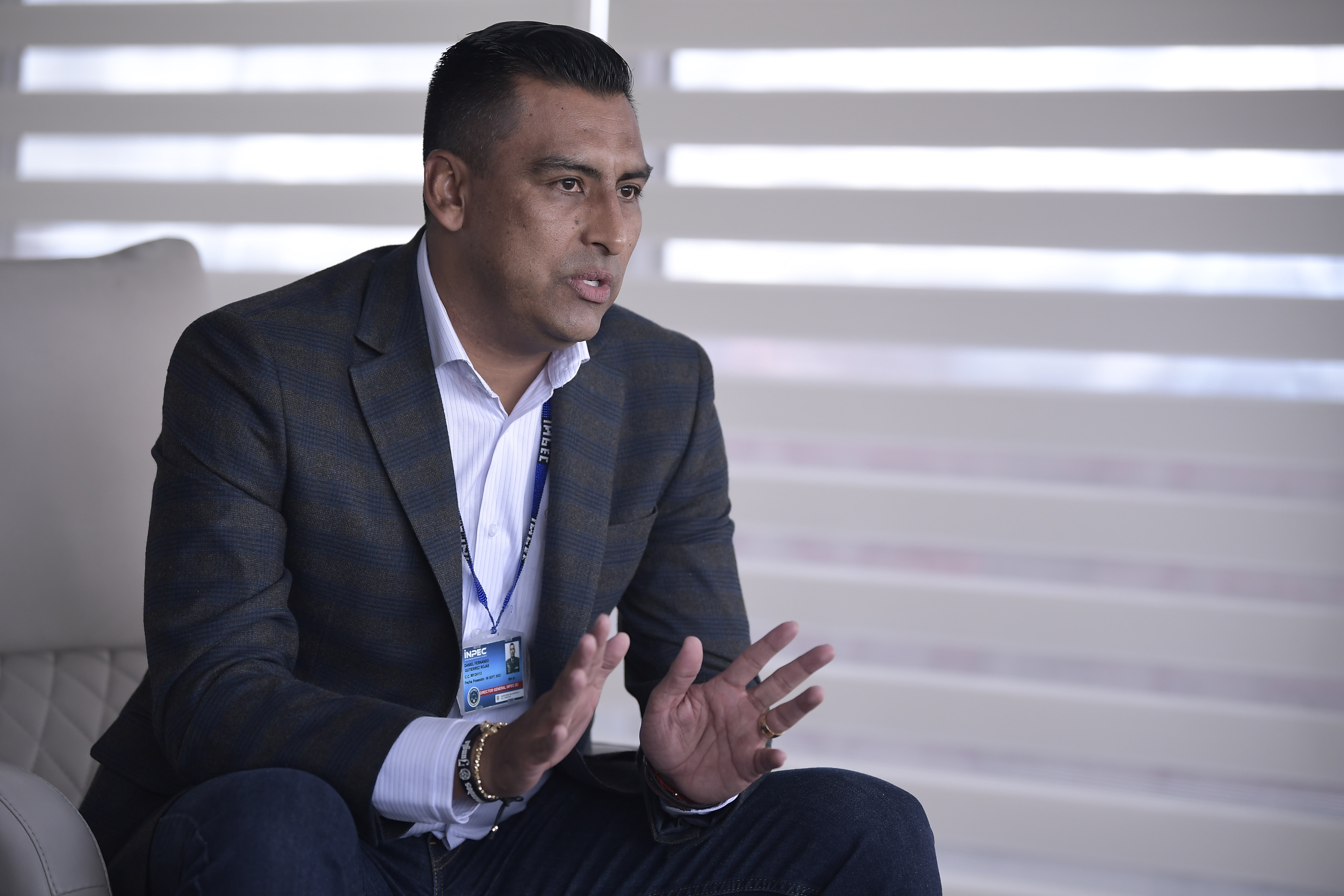 De la Espriella mantiene a director del Inpec en medio de remezón de funcionarios de Petro