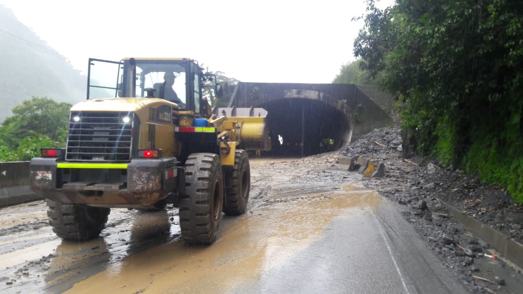 Por deslizamiento, cierran vía Bogotá – Villavicencio
