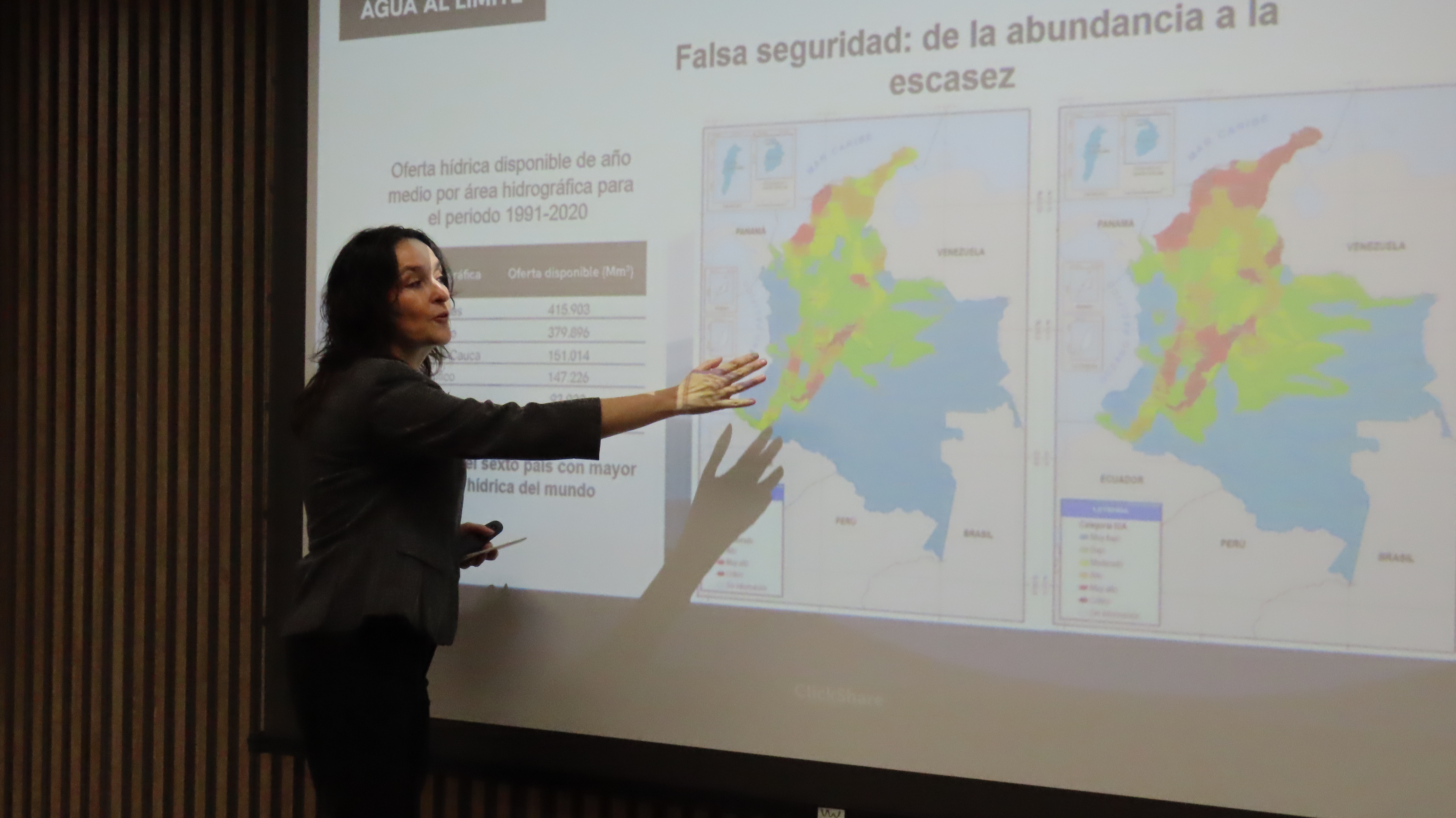 Agua al límite: la paradoja de la abundancia y la escasez en  Colombia