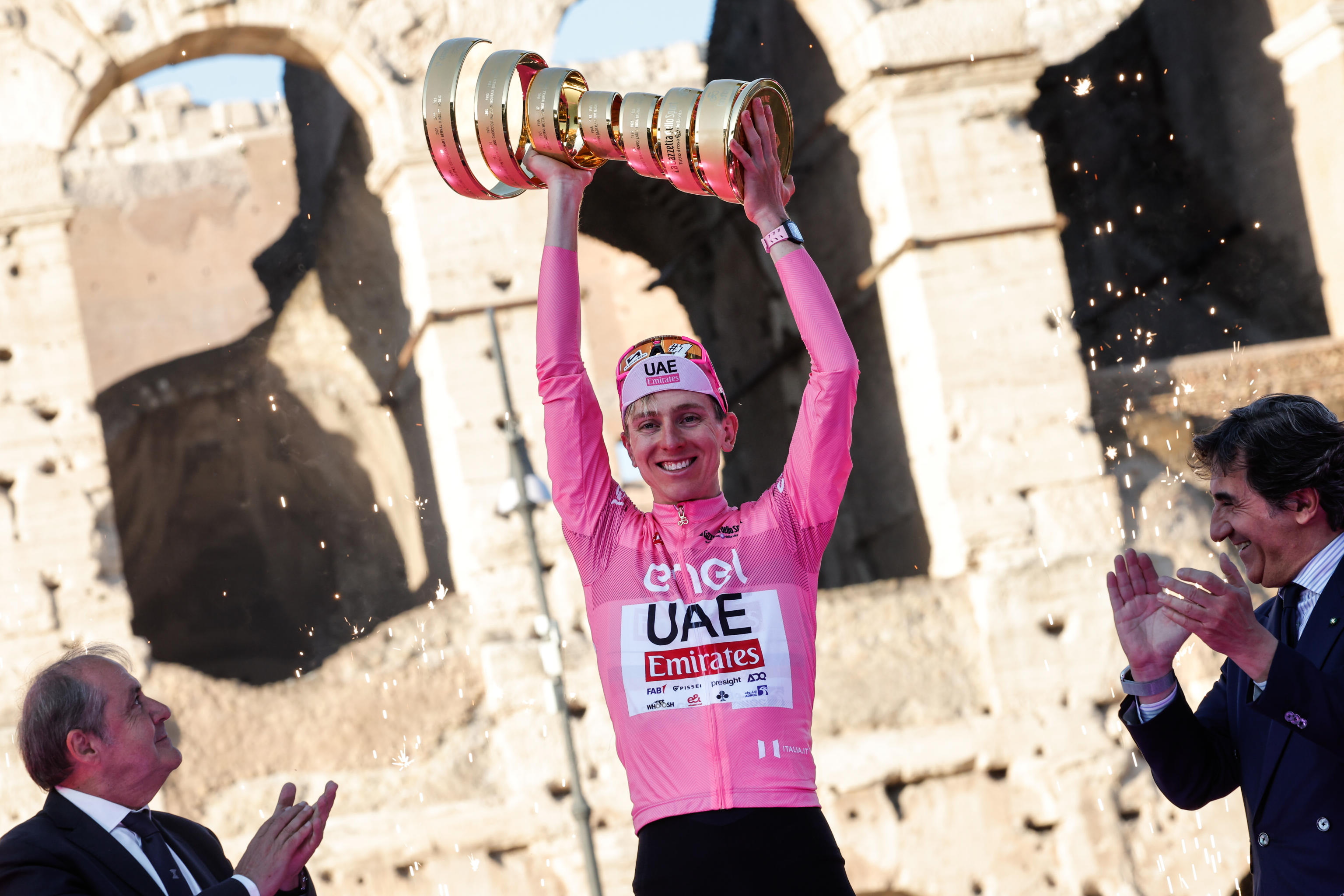 Rome (Italy), 26/05/2024.- Slovenian rider Tadej Pogacar of Uae Team Emirates celebrates with the trophy after winning of the Giro d'Italia 2024 cycling tour, in Rome, Italy, 26 May 2024. (Ciclismo, Italia, Eslovenia, Roma) EFE/EPA/GIUSEPPE LAMI