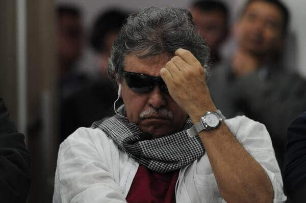 Tenemos la esperanza de no quedar haciendo el oso: Pastor Alape sobre “Santrich”