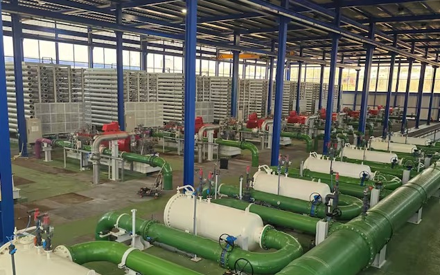 Santa Marta y el Gobierno exploran modelos de desalinización de agua