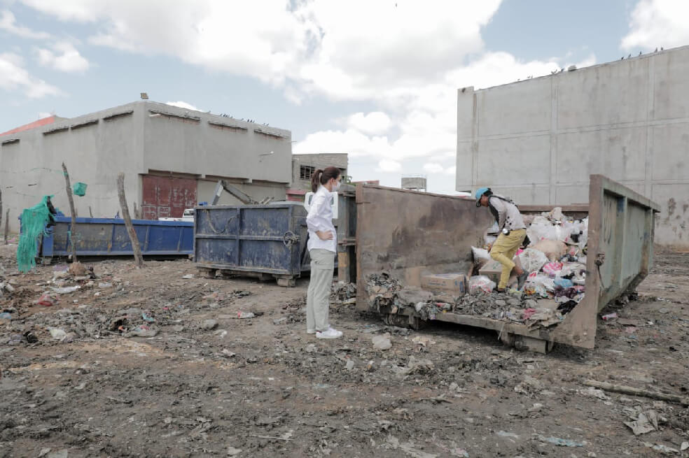 Hay migrantes y wayúus que viven de la basura en La Guajira