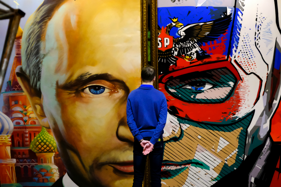 «SuperPutin», una exposición en homenaje al presidente ruso