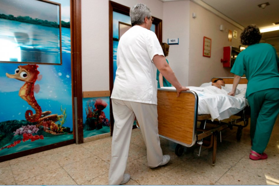 Inmigrantes en España piden apoyo contra la reforma sanitaria