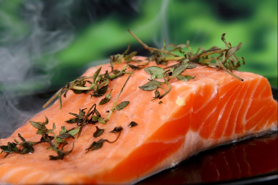 ¿La hora perfecta para cenar? Esto dice la ciencia