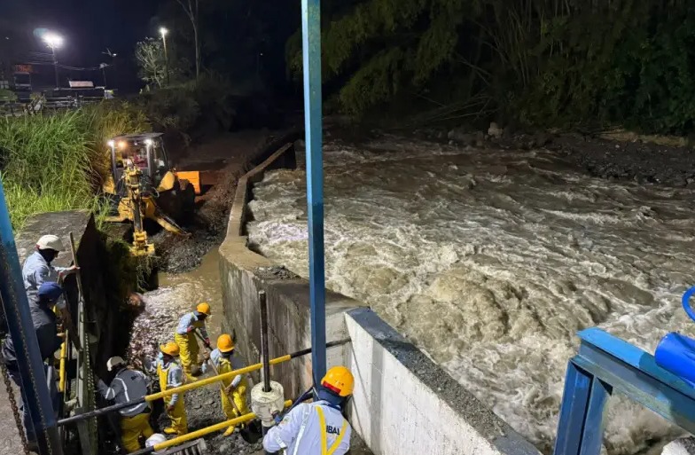 Creciente súbita en el río Combeima tiene en alerta a Ibagué