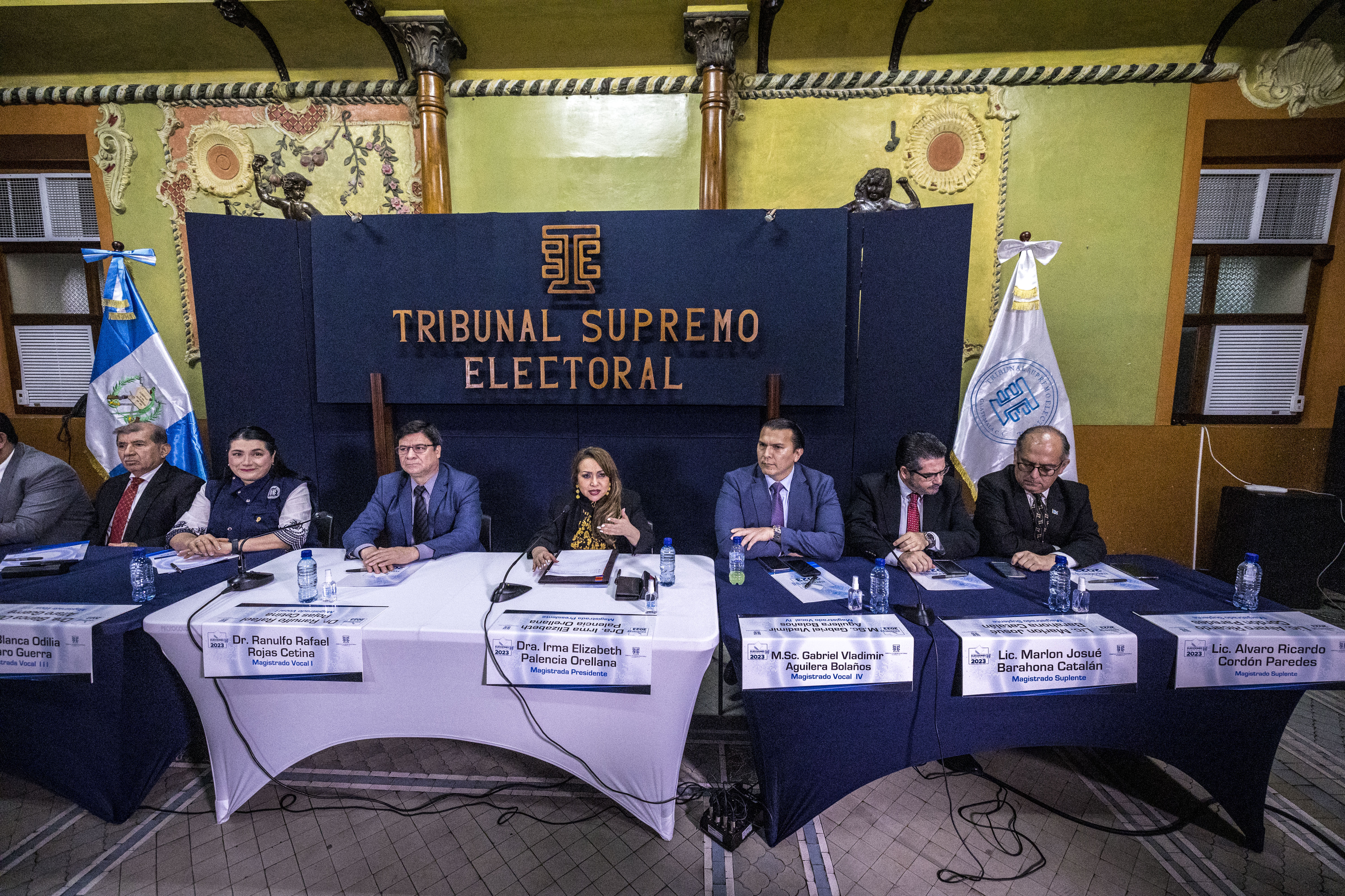 Guatemala: suspensión “provisional” contra partido del presidente electo