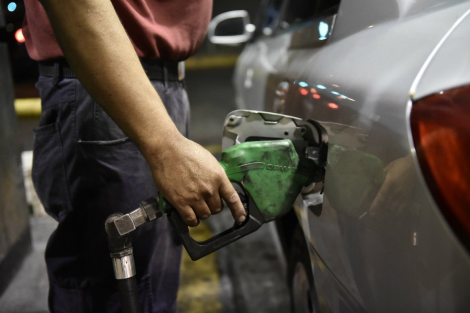 Gasolina baja $106 y el ACPM $11 para marzo de 2016